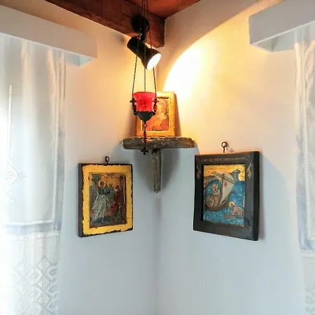 Traditional Country House In * Tínos