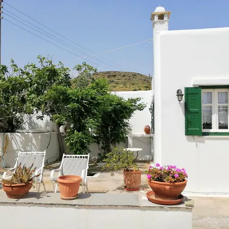 Traditional Country House In 펜션 *