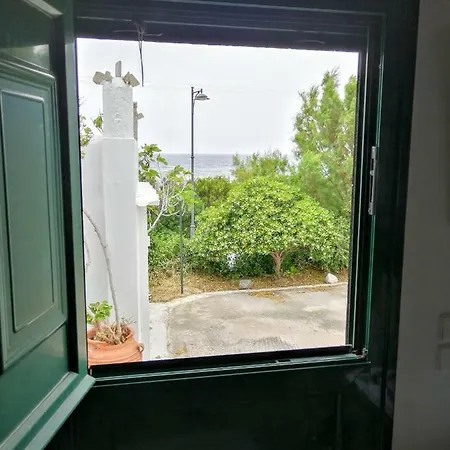 Traditional Country House In 펜션