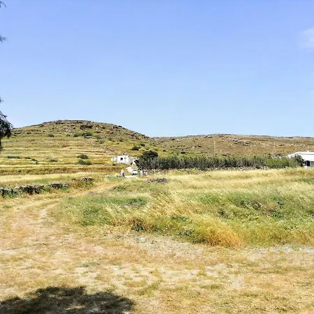 펜션 Traditional Country House In Tínos